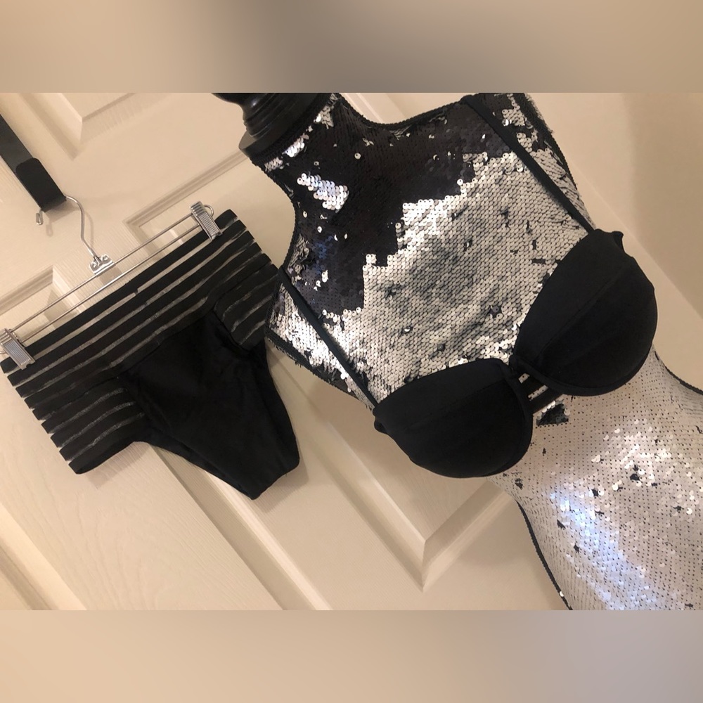 Black High Waisted Sexy 2 Piece Bikini with Sheer Mesh Detailing & Push-up Cups
